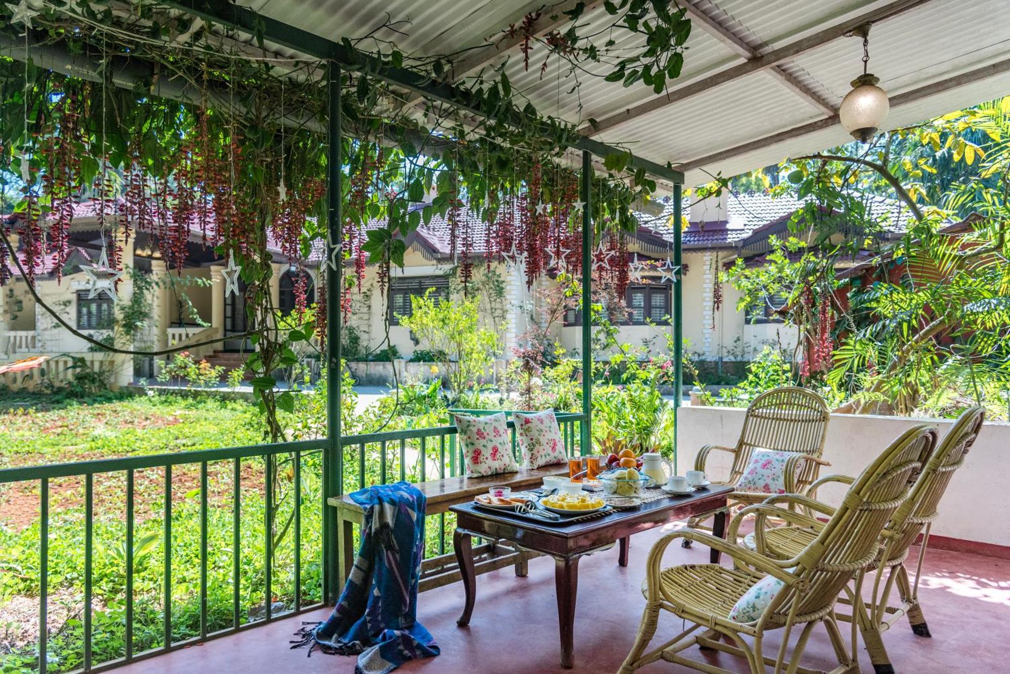 Saffronstays Calamondinn Bungalow, Coorg Gonikoppal Exteriör bild