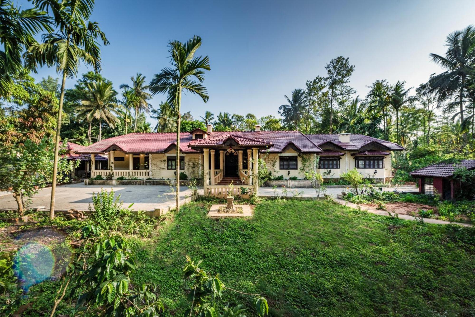 Saffronstays Calamondinn Bungalow, Coorg Gonikoppal Exteriör bild